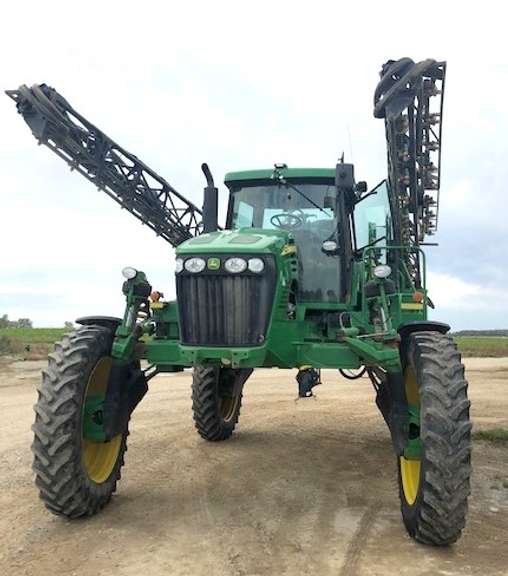 2007 John Deere 4720 Sprayer, (1868 Engine Hours, 1597 Running Hours), 90' Boom, 20” Tip Spacing, Single Pump, Tires Set Up for 22” Rows but Can be Changed, Great Running Machine just Upgrading