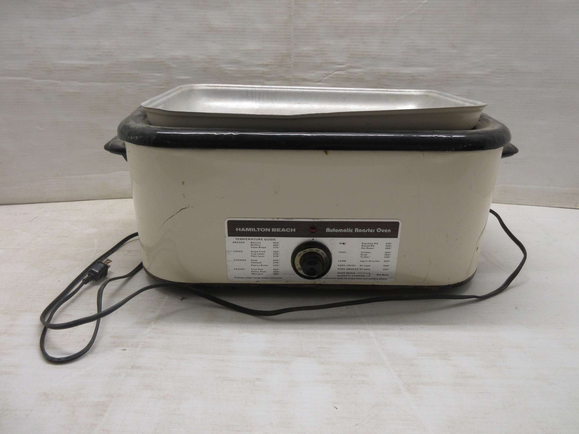 Albrecht Auctions | Hamilton Beach Roaster Oven