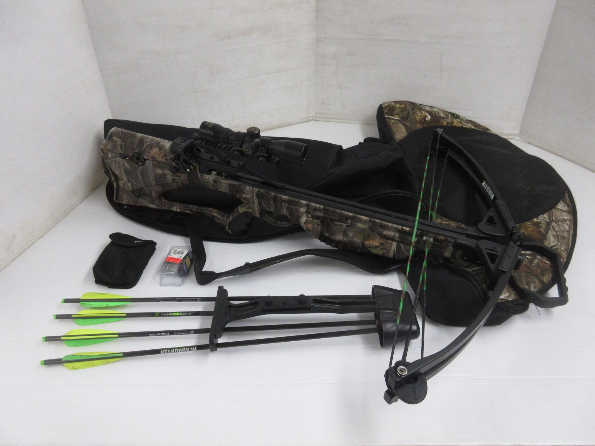 Albrecht Auctions | Barnett Quad 400 Crossbow with Scope, Case, Cocking