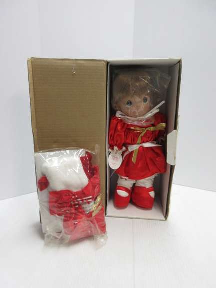 Precious Moments Stocking Doll, 16th Edition, "Nothing Sweeter than Christmas"