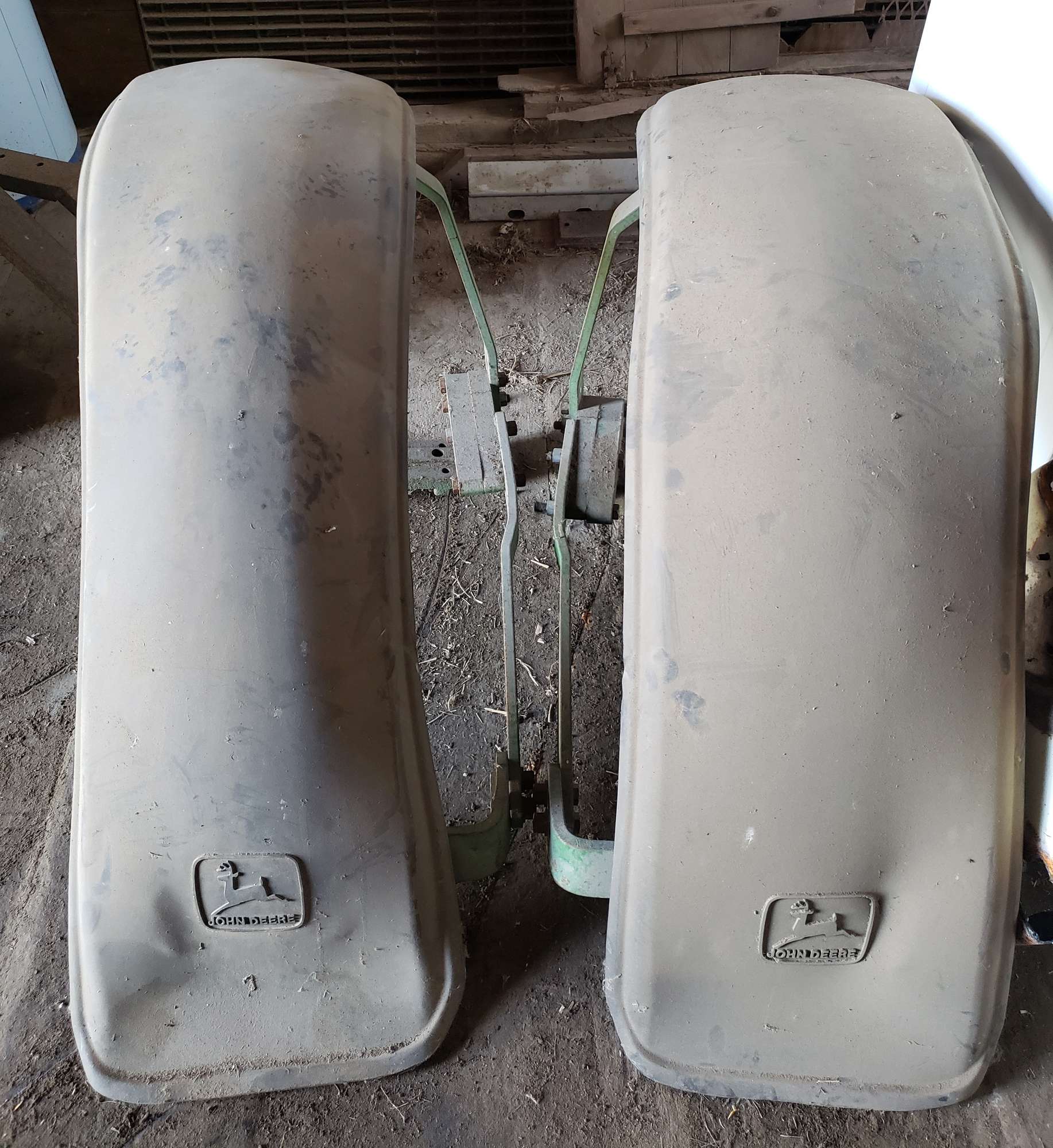Albrecht Auctions Set of Front Fenders from 4755 MFWD, Will Fit 4555