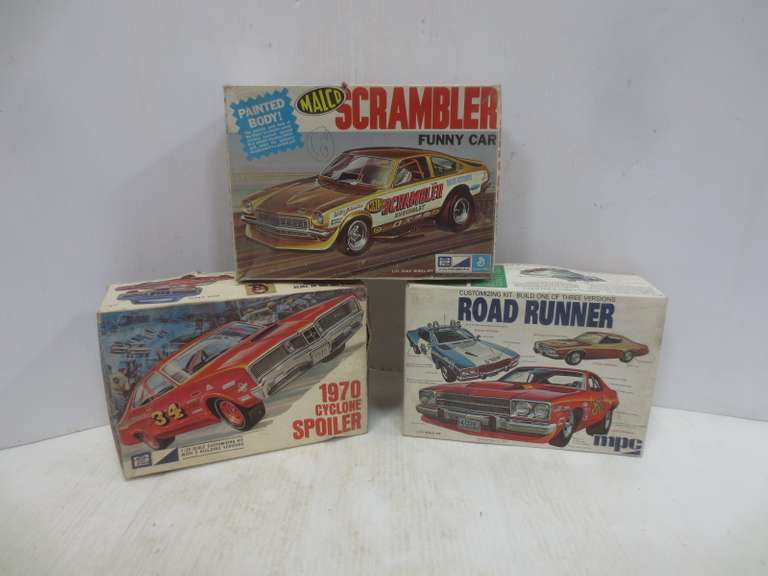 (3) 1970s Model Cars and Pieces