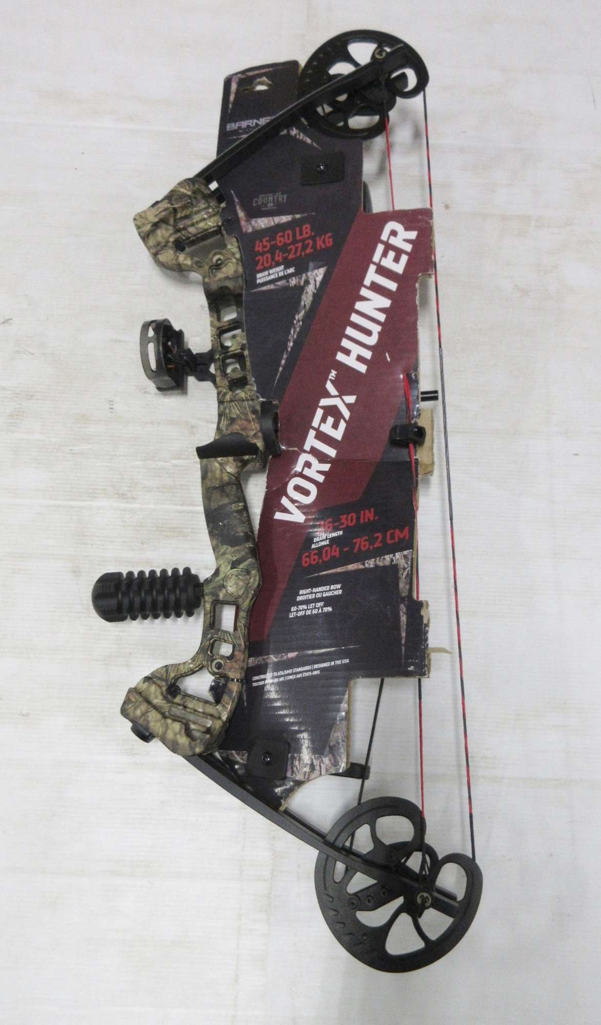 Albrecht Auctions | Vortex Hunter Compound Bow by Barnett, 26" to 30