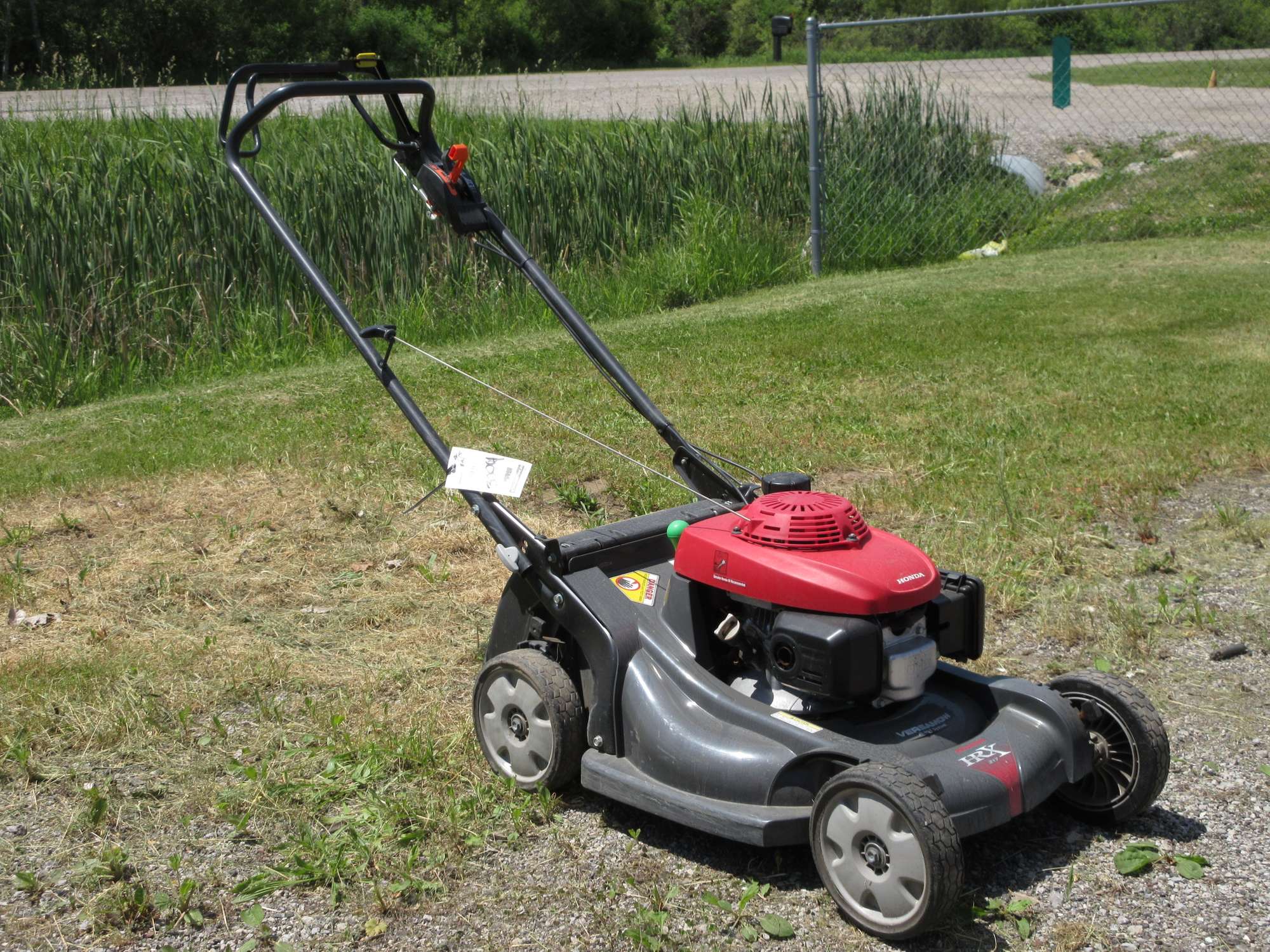 Albrecht Auctions Honda HRX 217 Versamow Push Mower