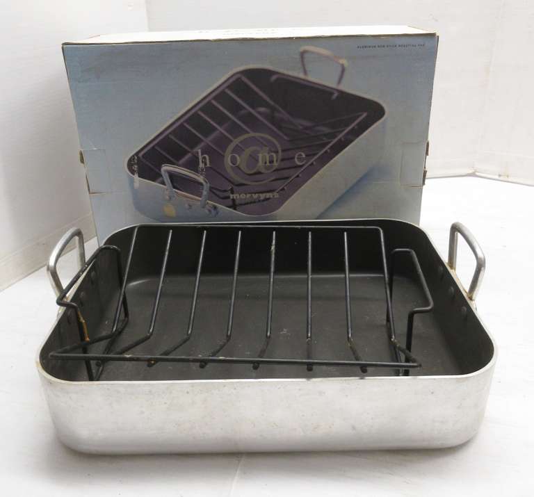 Roasting Pan in Box