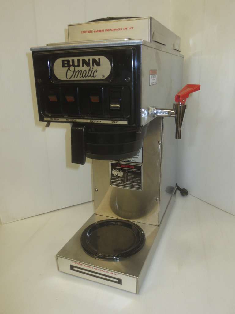 Bunn Coffee Maker, Model STPF-20, Has Direct Water Hook Up