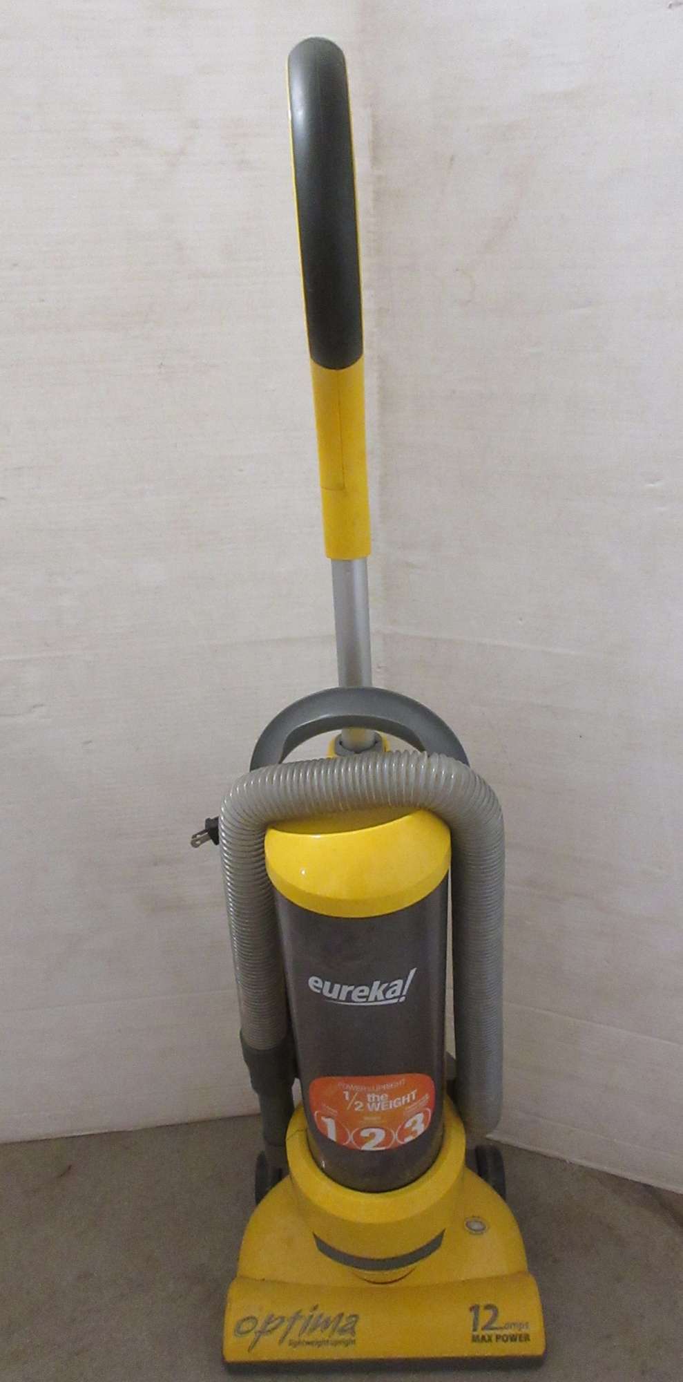 Albrecht Auctions Eureka Optima Vacuum