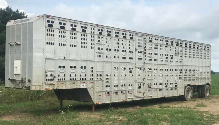 1999 52' Barrett Livestock Trailer, Clean and Clear Title