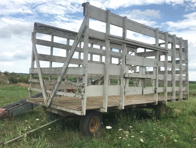 10' x 20' Bale Wagon with Running Gear