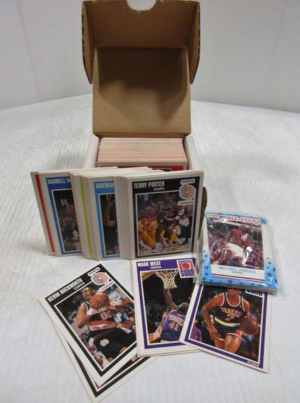 1990 Fleer Basketball Set with Stickers