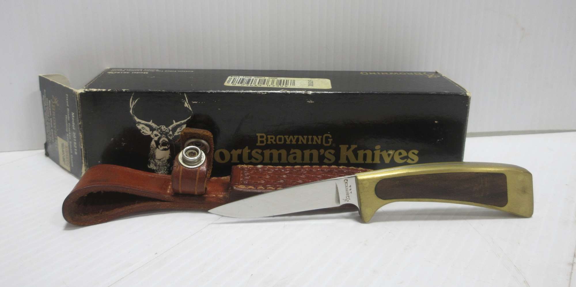 Albrecht Auctions Browning USA Model 3018219 Knife with Sheath in