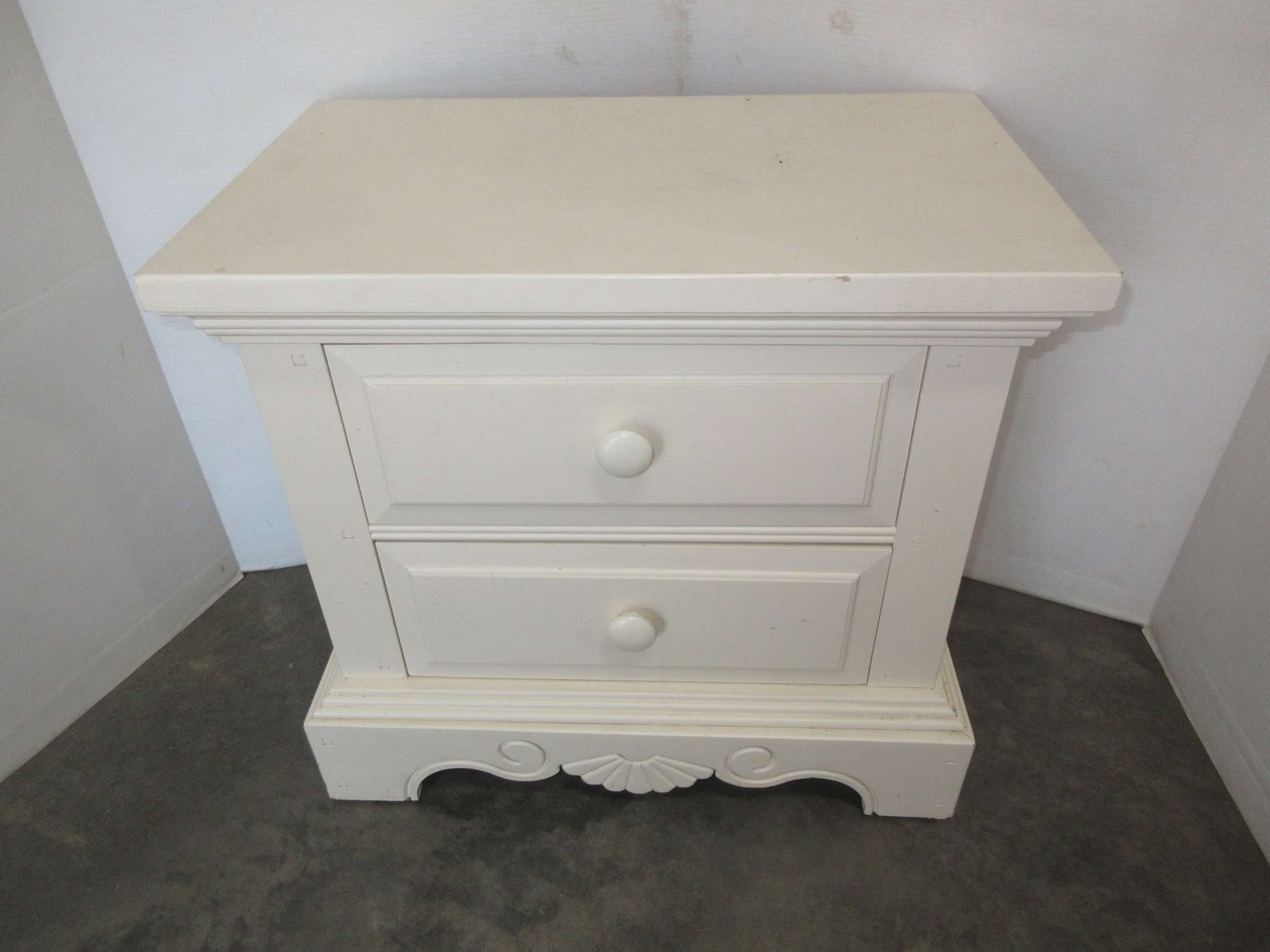 Albrecht Auctions White Two Drawer Nightstand