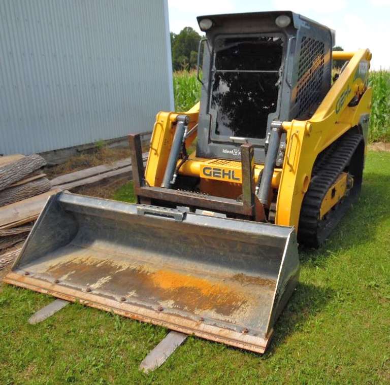 2018 Gehl VT320 Track Loader, (18xx Hours), Cab, Heat, Pilot Controls, 2-Speed, Air Conditioning, Backup Camera, Near New Tracks, Very Nice Machine, Sells with Bucket Only, Forks can be Purchased Separately by Buyer if Needed