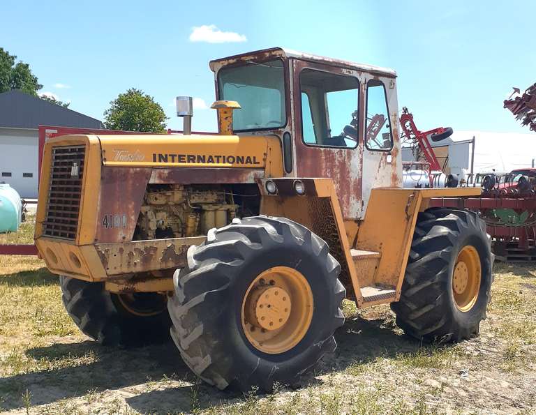 1967 International Harvester 4100 Tractor, 3-Point, PTO, Needs Work (Has Transmission Oil Leak, Wiring Needs to be Redone), Has New Turbo, Will Run if Towed, Good Restoration Project