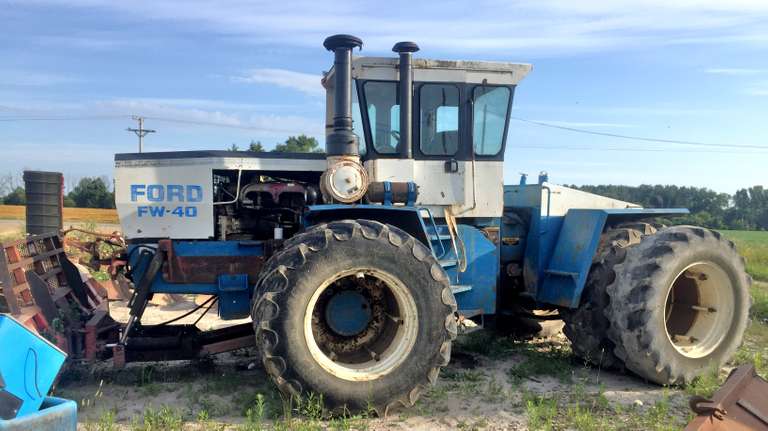 Ford FW-40 4WD Tractor, Repowered with 855 Engine 350 hp, Comes with 14' Blade