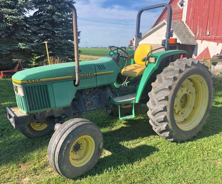 John Deere 5500 Tractor, (2507 Hours), 9F-3R, 2-Outlets