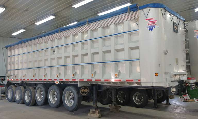 1997 Mac 37' Dump Trailer, 96" x 88", Roll-Tarp, 120" Liner New in 2019, Good Tires and Brakes, Hub Pilot 24.5 Aluminum Rims, Ready to Work, Clean and Clear Title