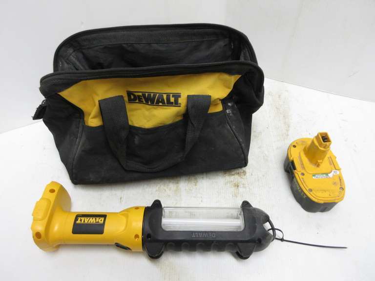 DeWALT 18V Fluorescent Area Light DC 527 with Battery and Case