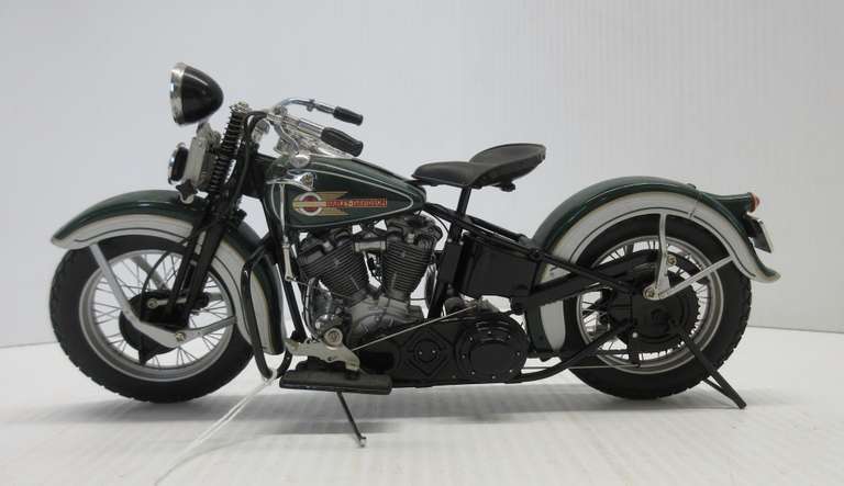 Franklin Mint 1936 Harley Davidson EL Knucklehead, 1/10 Scale