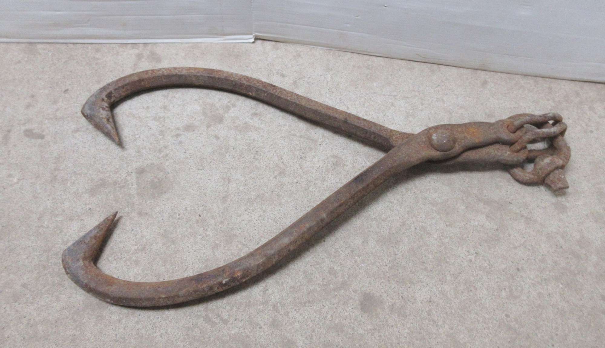 Albrecht Auctions Large Set of Log Tongs