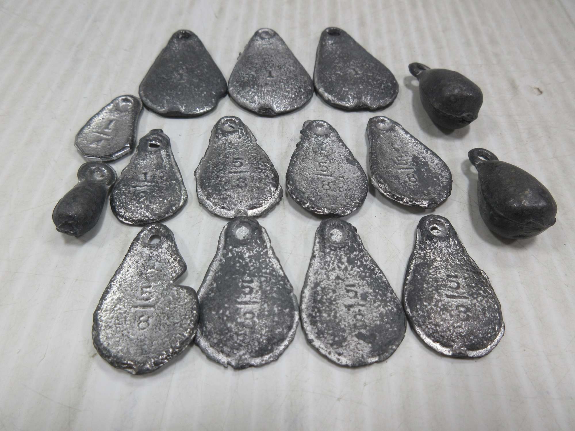 Albrecht Auctions (15) Poured Lead Fishing Weights