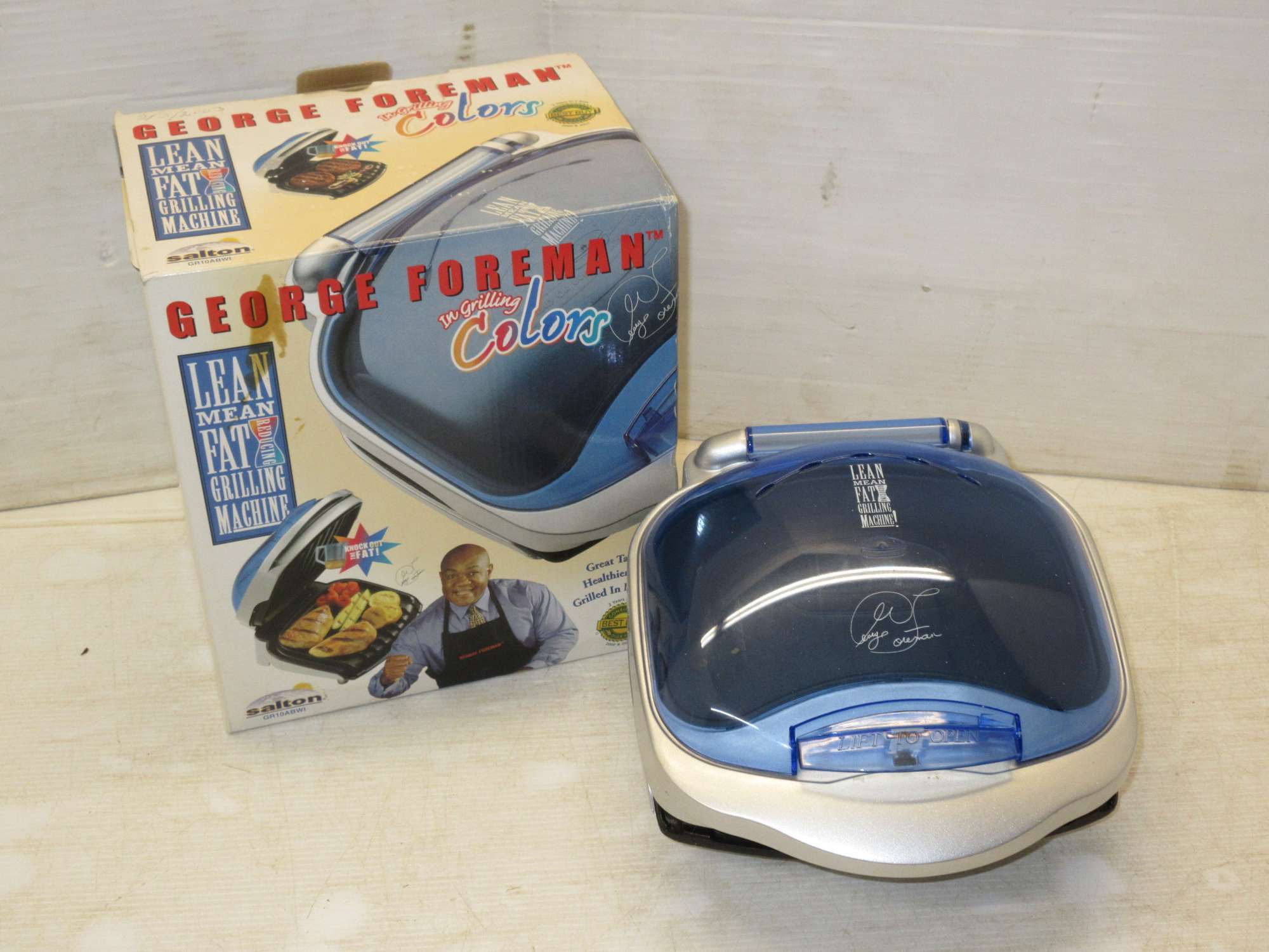 Albrecht Auctions | George Foreman