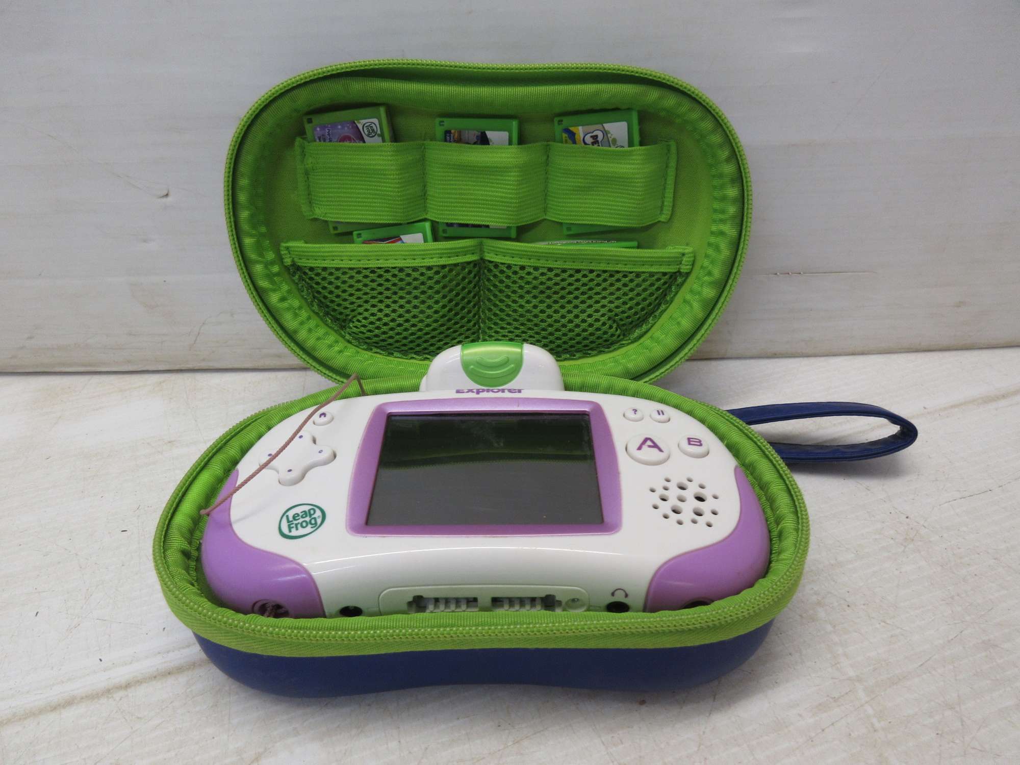 Albrecht Auctions Leapster Explorer with (6) Games