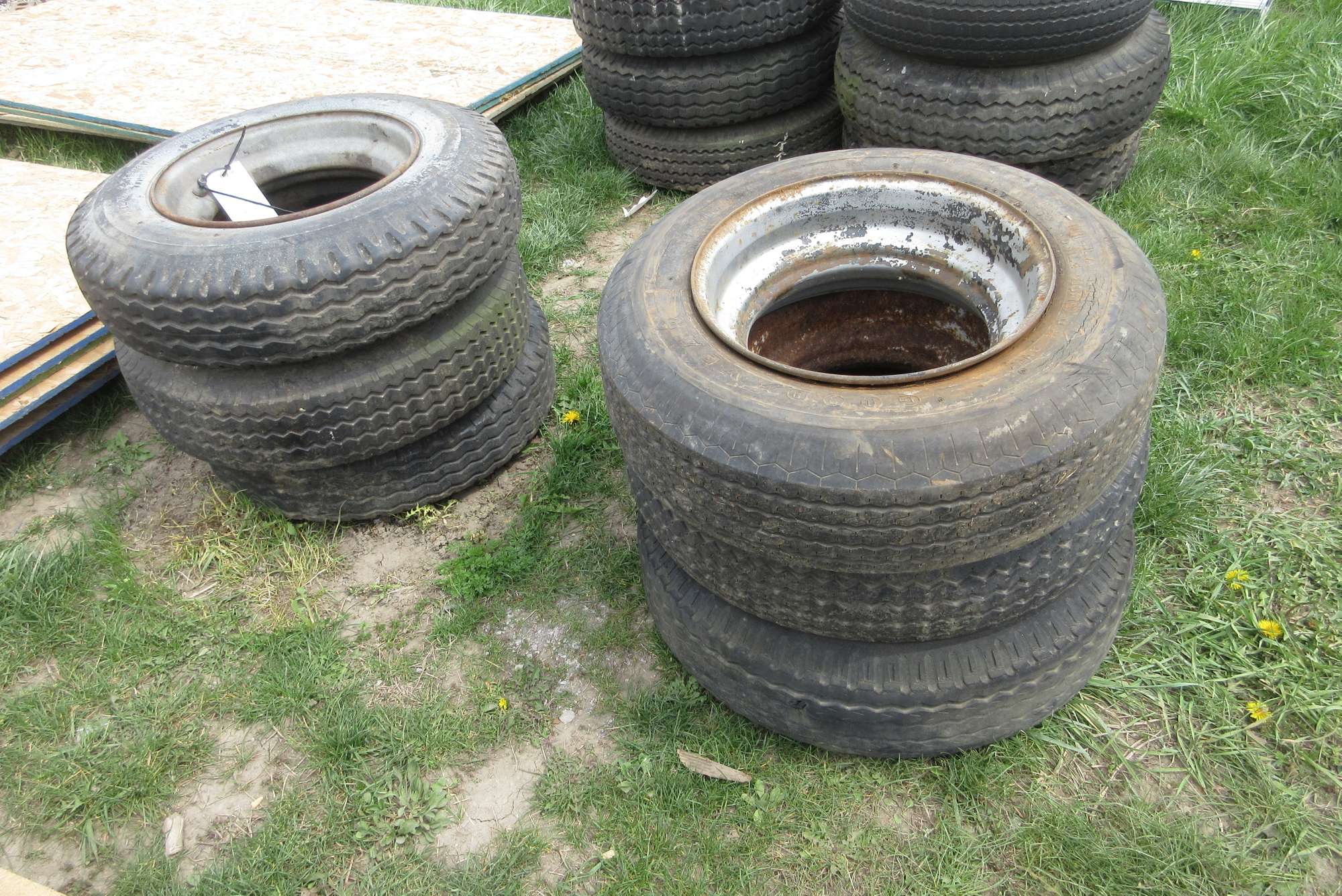 Albrecht Auctions (6) Mobile Home Tires