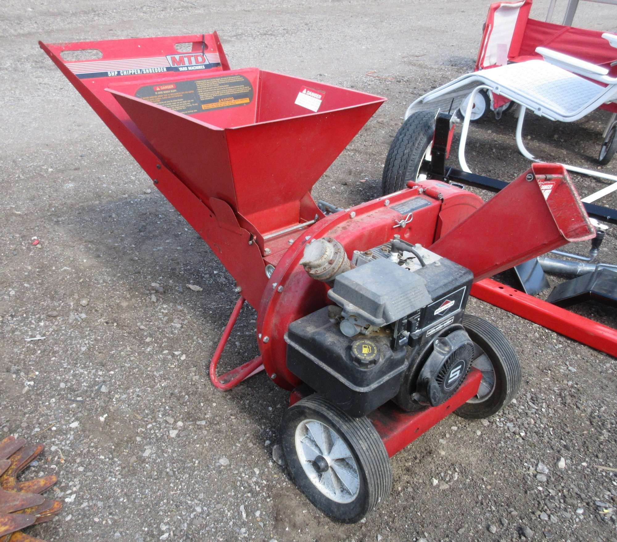 Albrecht Auctions | MTD Yard Machine Chipper/Shredder, 5 HP Briggs