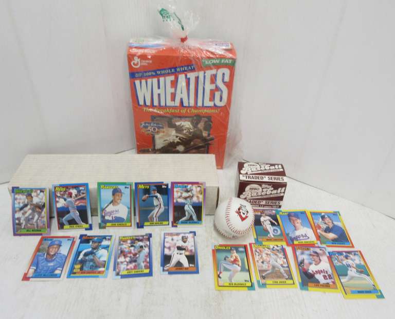 Topps 1990 Complete Set of Baseball Cards; (792) Ken Griffey Jr. All Star, Frank Thomas, Sammy Sosa Rookie Cards; Jackie Robinson Anniversary Wheaties Box; Official Size Tony the Tiger, Kellogg Premium Baseball