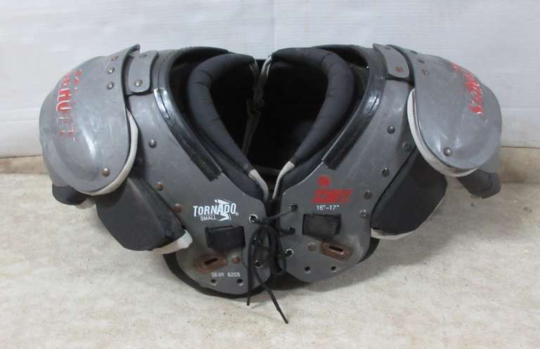 Schutt Football Shoulder Pads