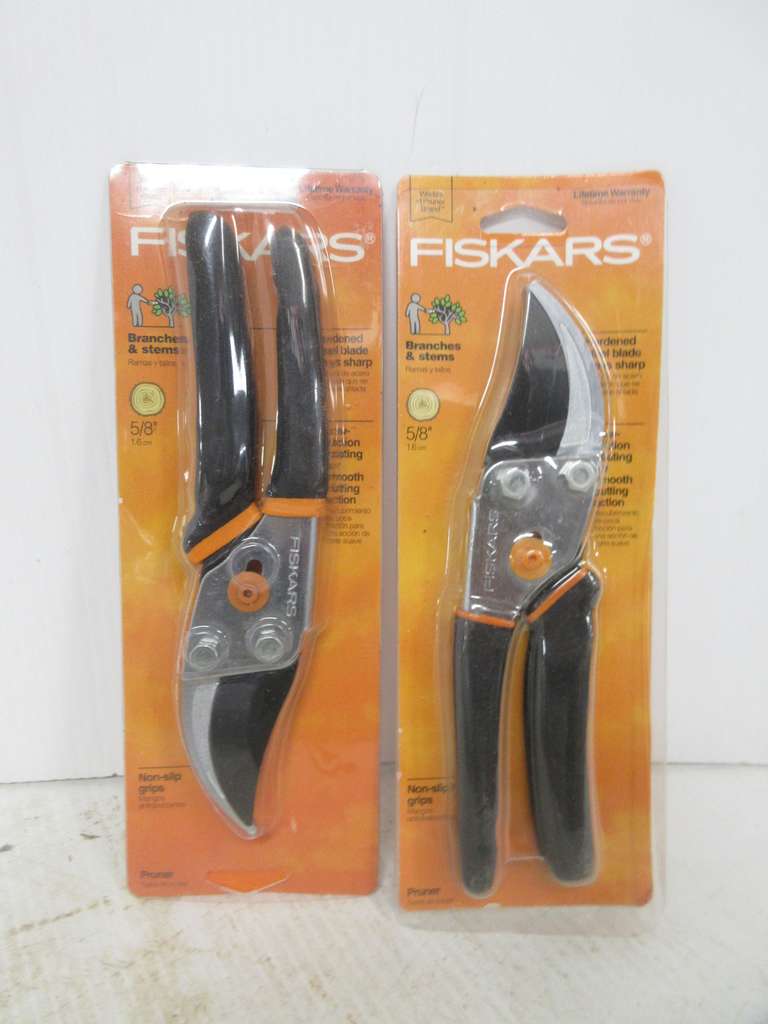 (2) Fiskars Pruners