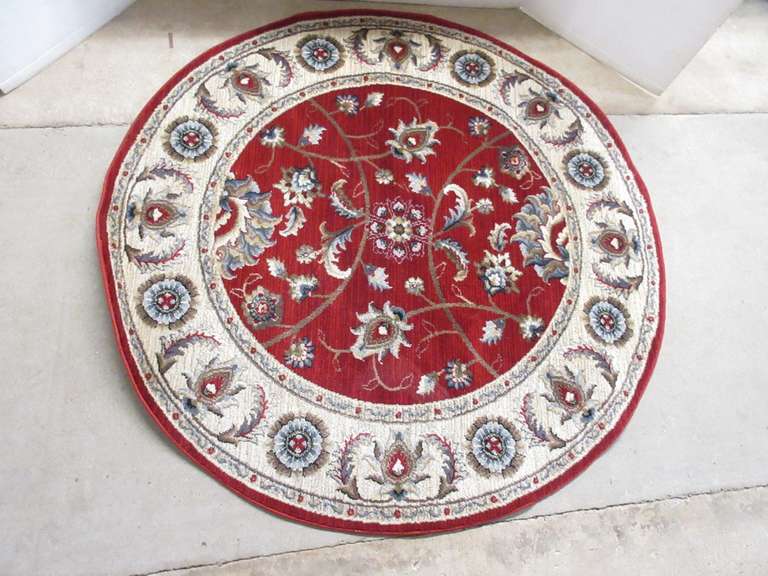 Oval Wilton Rug with Older Colors