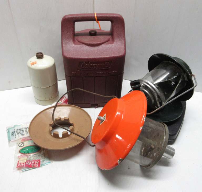 (2) Coleman Lanterns and a Case, Propane