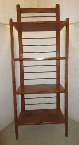 Wooden Bakers Rack with Four-Shelves