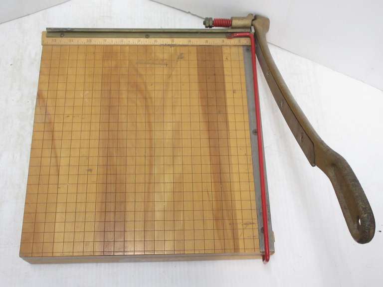 Old Ingento Cutting Board