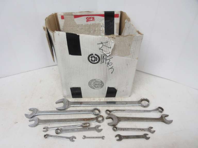 (75) Open and Closed End Wrenches, Mixed Brands