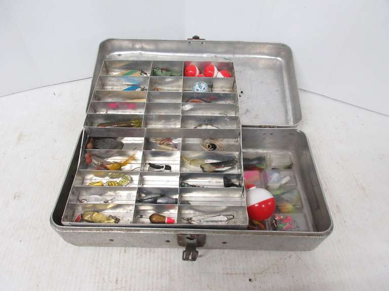 My Spinnin' Buddy Aluminum 1950-1960s Tackle Box