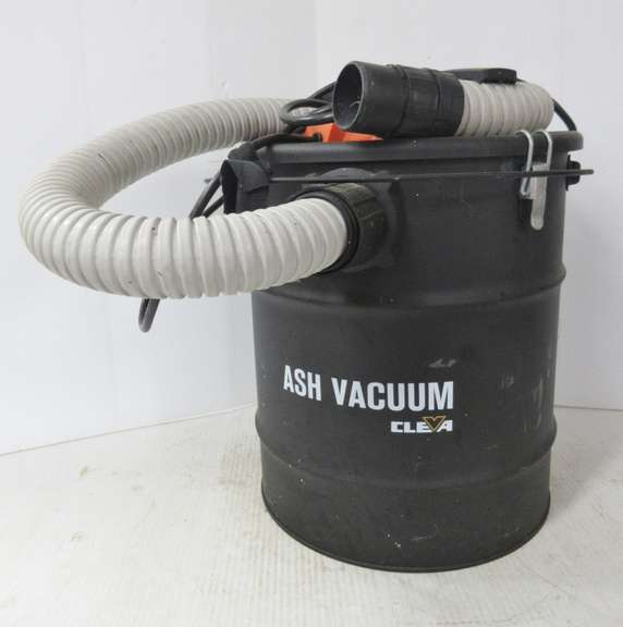 Cleva Ash Vacuum for Cleaning Fireplace or Wood Stove