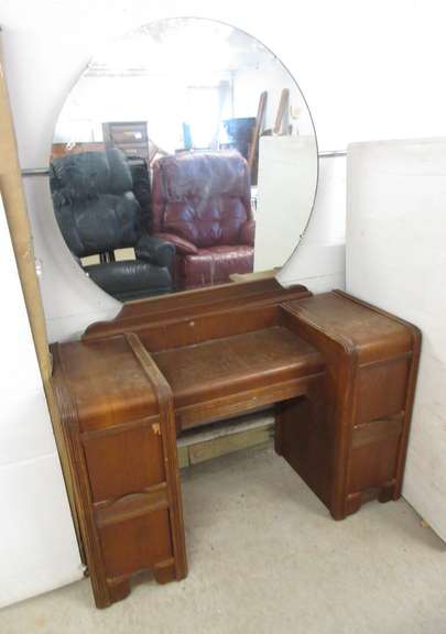 Waterfall Vanity with Mirror