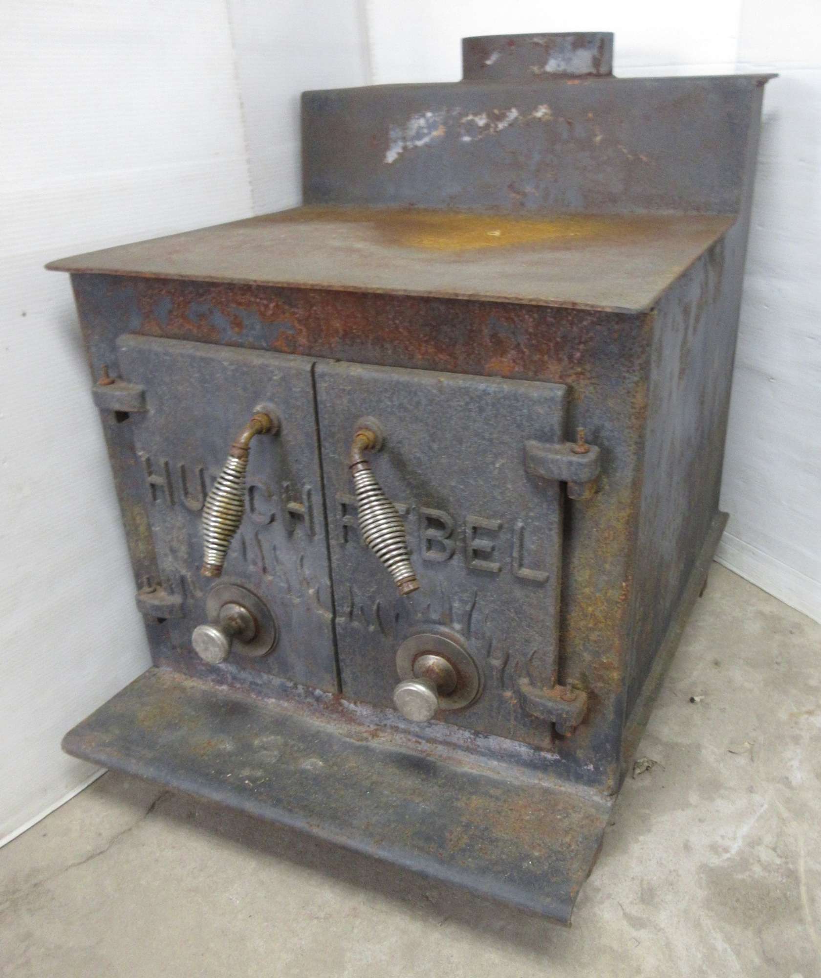 Albrecht Auctions Wood Stove Hutch Rebel