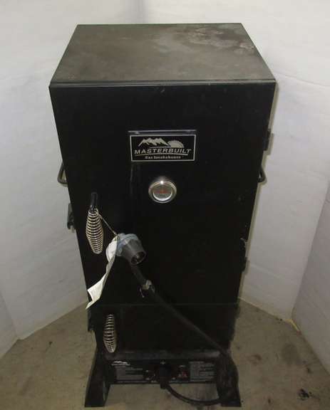 Masterbuilt gas smokehouse, 16"W x 15"D x 43 1/2"H, used