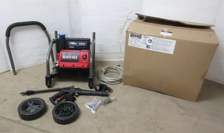 BlackMax by Homelite power washer, model ZRBM80721, reconditioned, 1700 PSI, 1.2 GPM, includes electric washer, trigger handle, wand, (3) nozzles, and operator's manual, never opened except for picturing