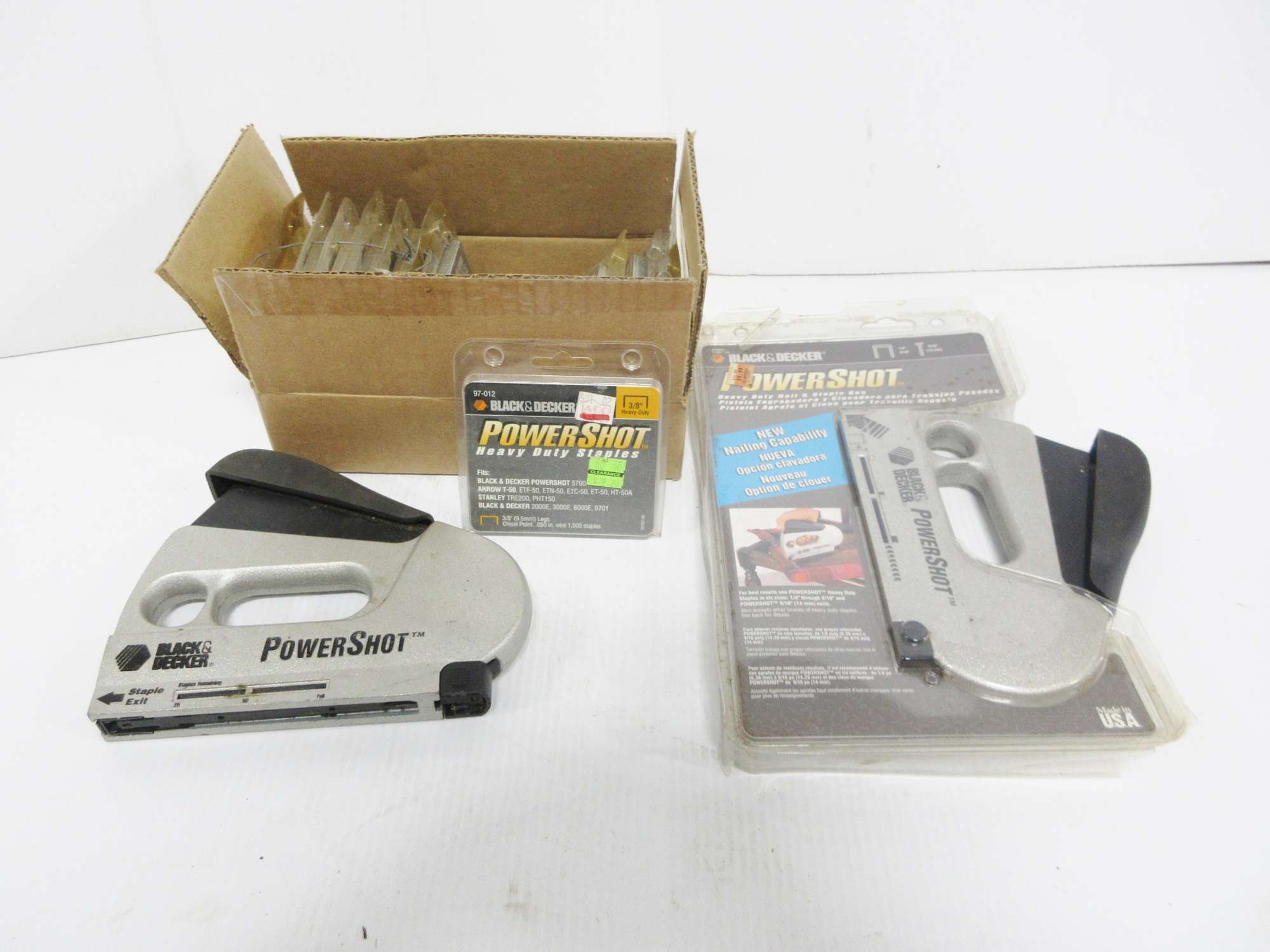 Albrecht Auctions (2) Black & Decker powershot stapler with staples