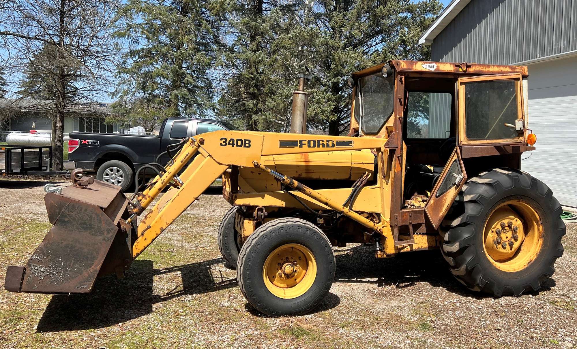Albrecht Auctions This item Selling ABSOLUTE! Ford 340B Loader